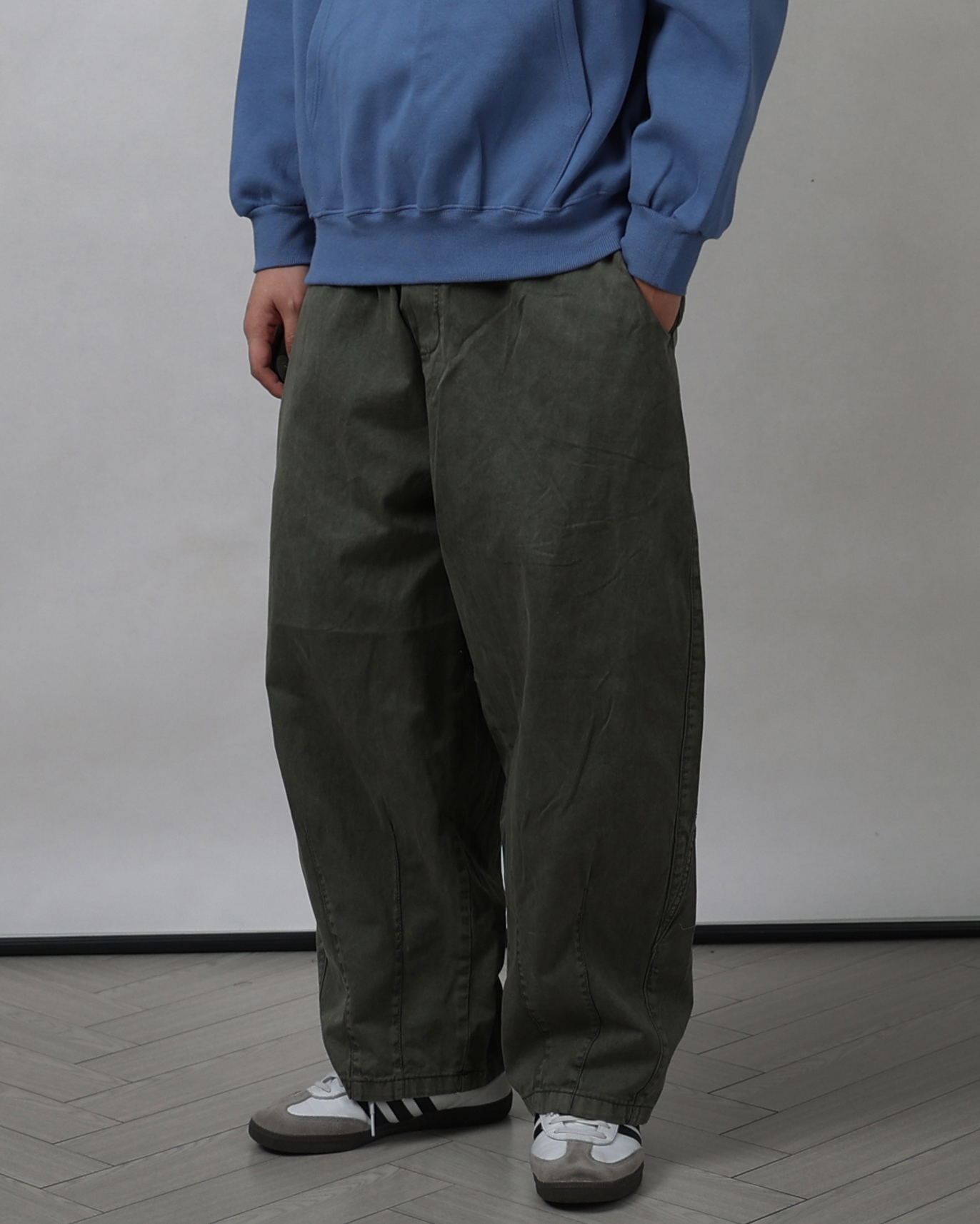 RPEN R568-9 Easy Wide Balloon Pants (Charcoal/Olive)
